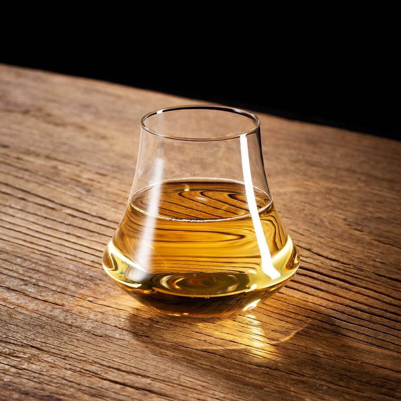 كوب ويسكي بتقنية التبريد بالثل - مراجعة Wine Beer Tasting وسعره